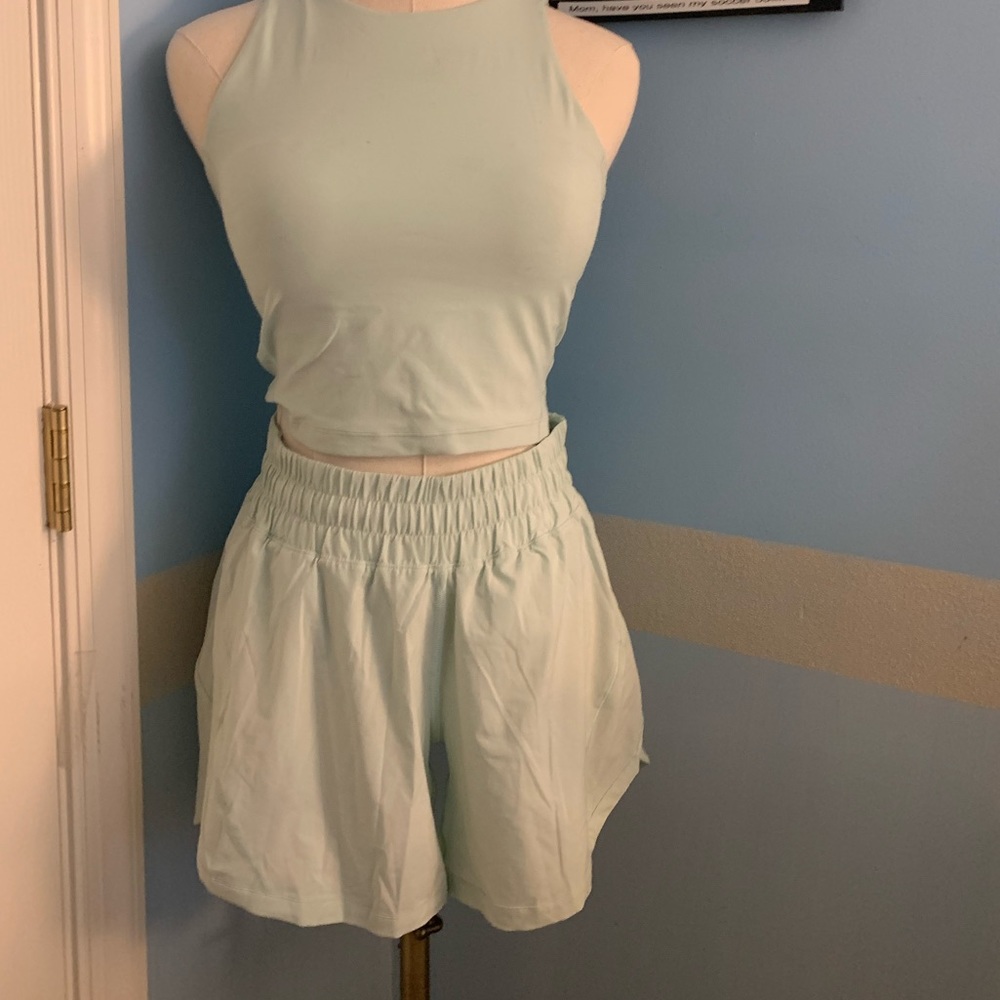 Lululemon Track That 5’ inseam short